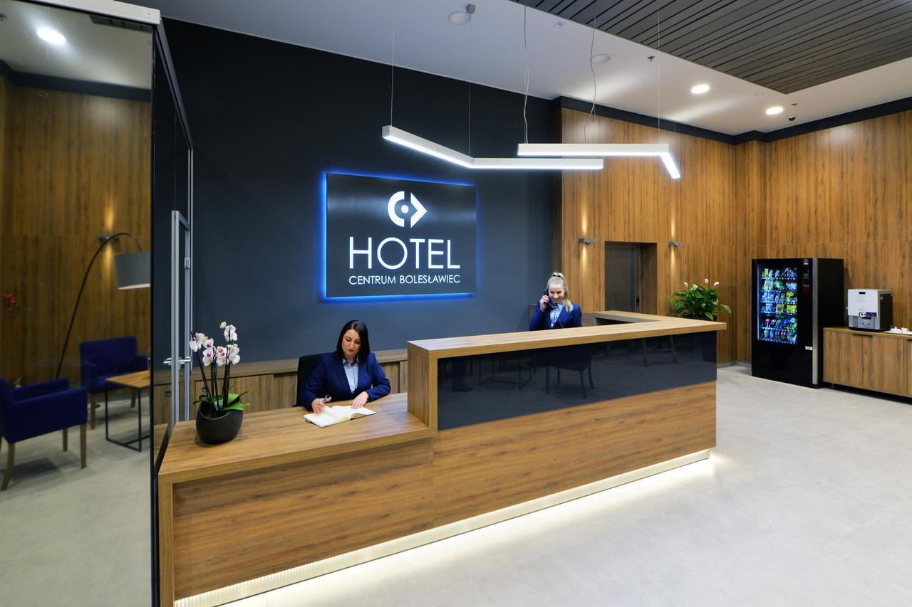 Hotel Centrum โบเลสวาเวียส ภายนอก รูปภาพ